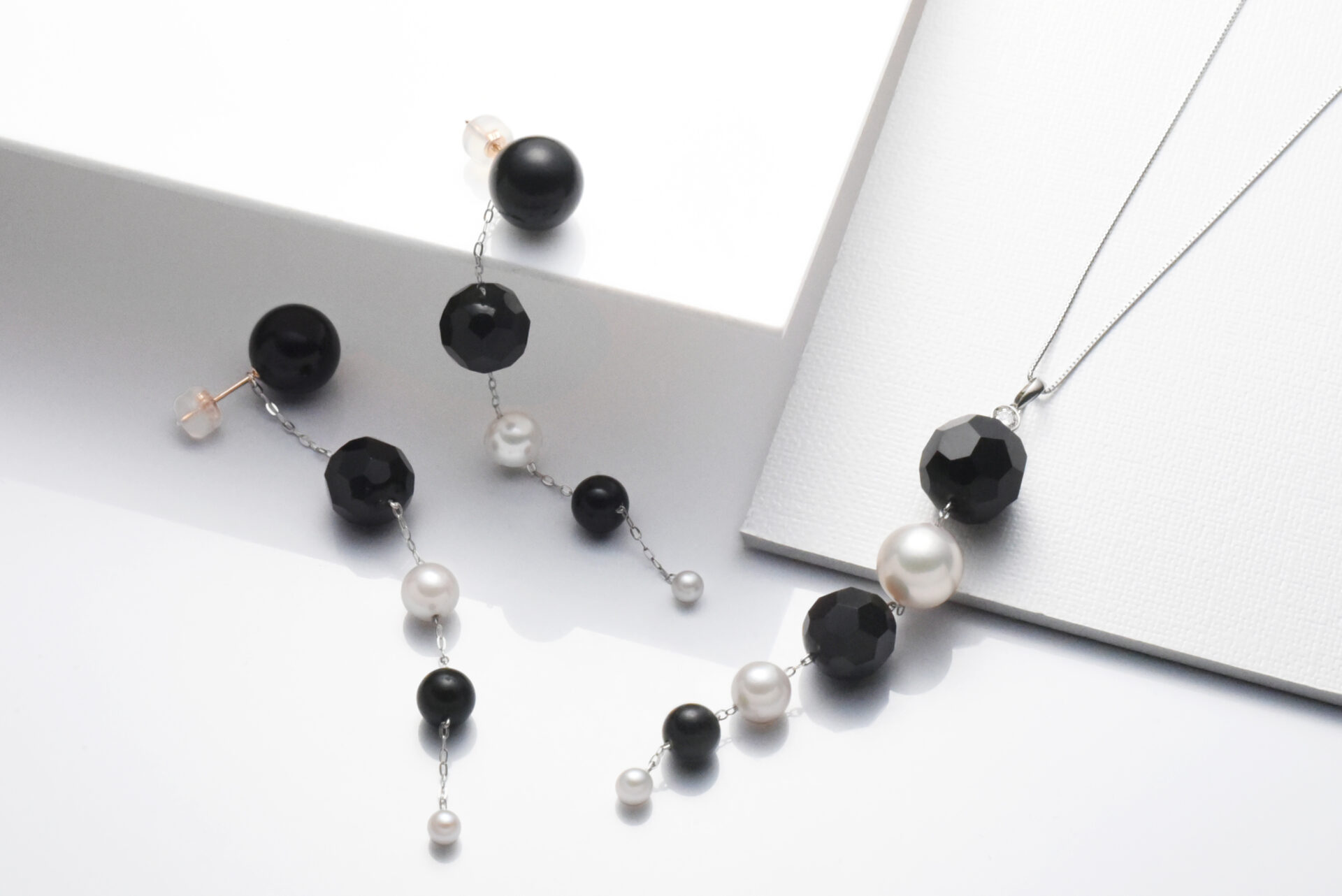 jet-new-style-dcut-charm- 