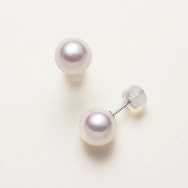 Pt900あこや真珠8-8.5mmスタッドピアス | Flowery Loofha